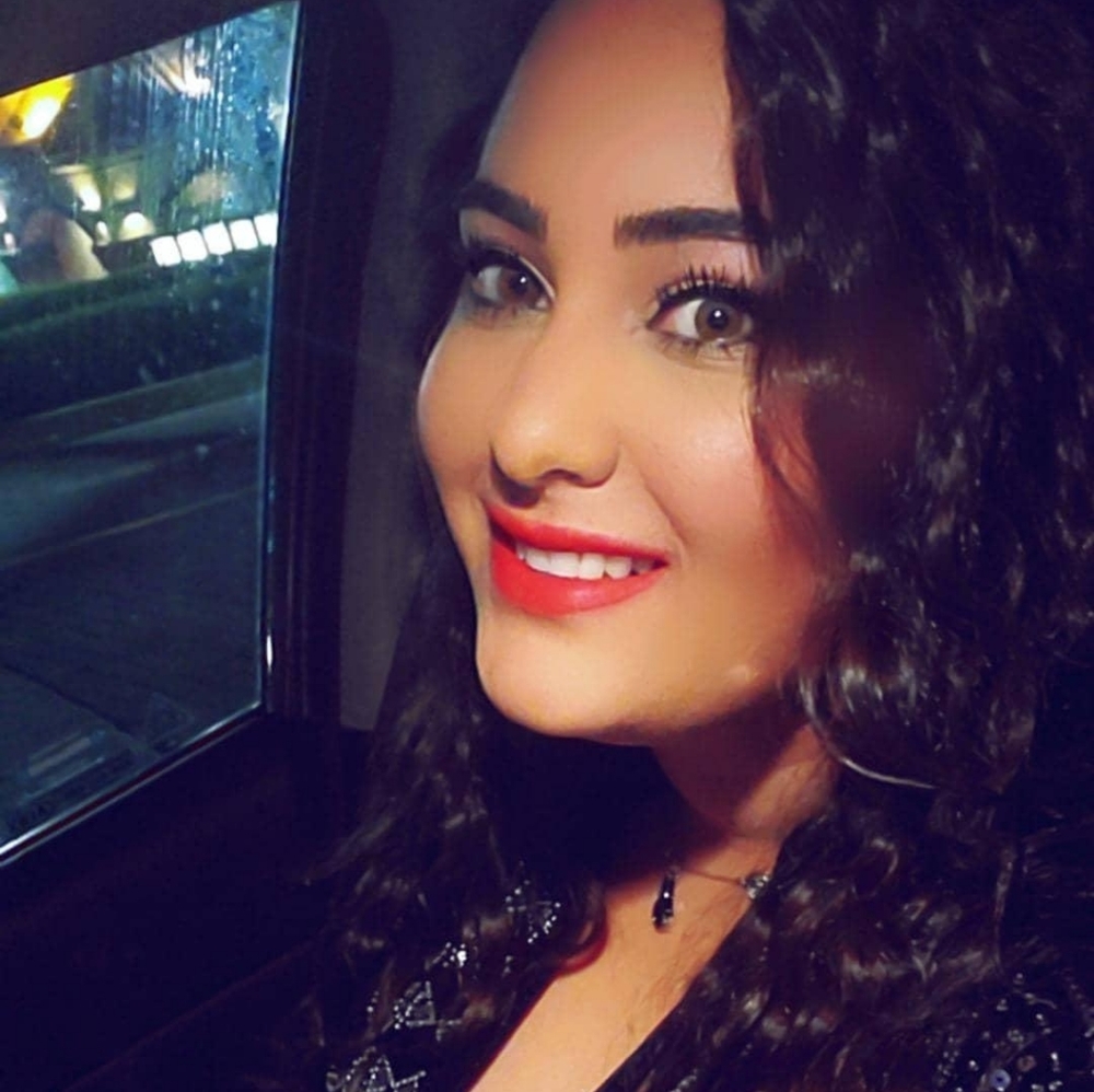 Meet your Posher, Jinane